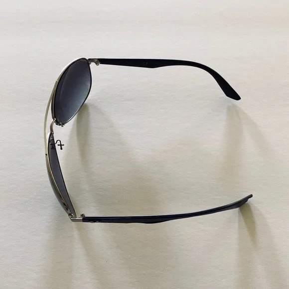 Ray-Ban Aviator Sunglasses - Picture 4 of 8